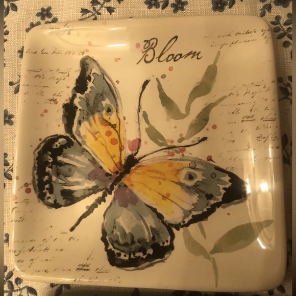 CERTIFIED INTERNATIONAL 6” SQUARE PLATE SUSAN WINGET - BUTTERFLY, Lot of 4 - Picture 2 of 7
